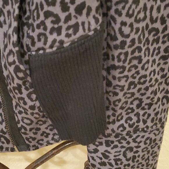 EXPRESS Gray/Black Leopard Moto Jacket - Small - Picture 6 of 9
